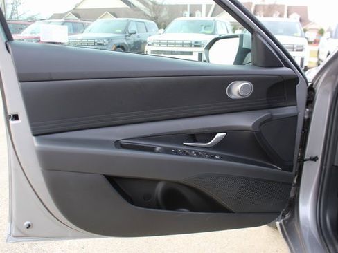 New 2026 Hyundai Elantra Blue image 8