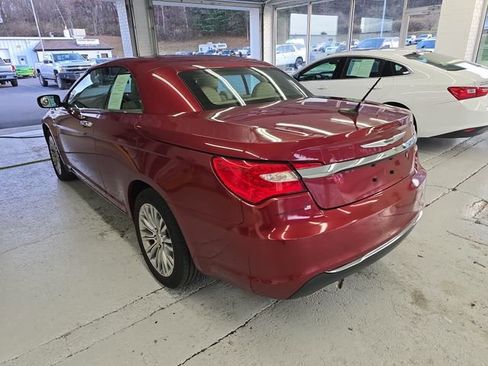 Used 2013 Chrysler 200 Limited image 3