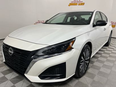 Used 2024 Nissan Altima 2.5 SV