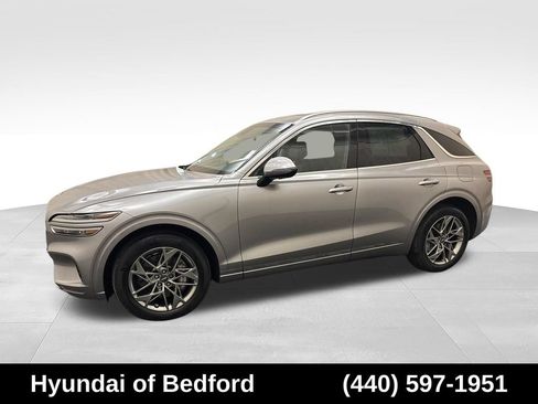 Used 2023 Genesis GV70 2.5T w/ Select Package AWD/4WD image 9