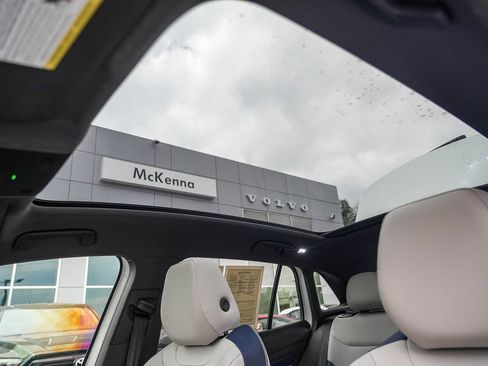 Used 2023 Volkswagen ID.4 S RWD image 25