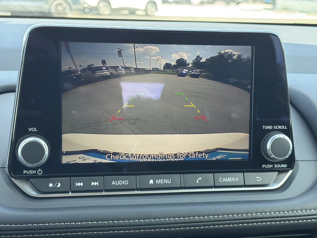 Used 2026 Nissan Rogue S FWD image 5