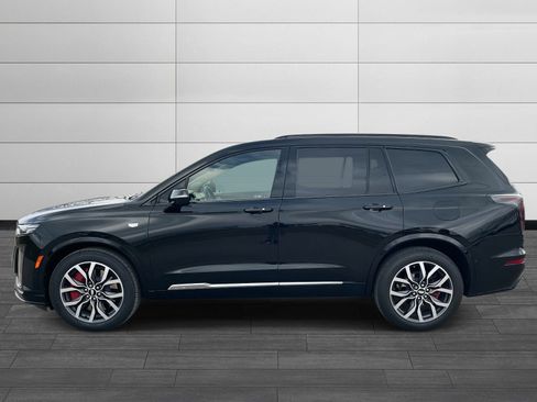 Used 2022 Cadillac XT6 Sport w/ Platinum Package image 5