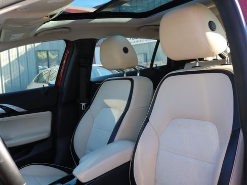 Used 2019 INFINITI QX30 image 14