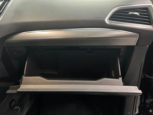 Used 2024 Ford Edge Titanium AWD/4WD image 26