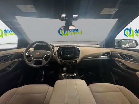 Used 2022 Chevrolet Traverse LS image 26