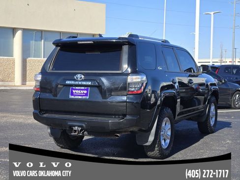 Used 2021 Toyota 4Runner SR5 image 5