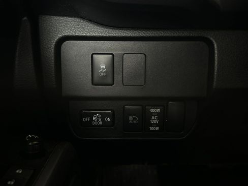 Used 2023 Toyota Tacoma TRD Off-Road AWD/4WD image 25
