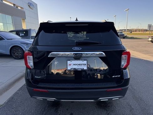 Certified 2023 Ford Explorer XLT w/ Equipment Group 202A image 41