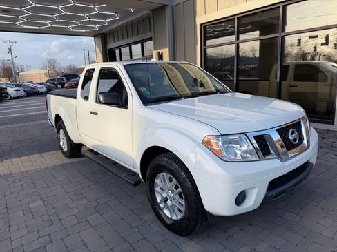 Used 2017 Nissan Frontier SV image 32