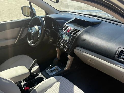 Used 2014 Subaru Forester 2.5i Premium w/ All-Weather Package AWD/4WD image 21