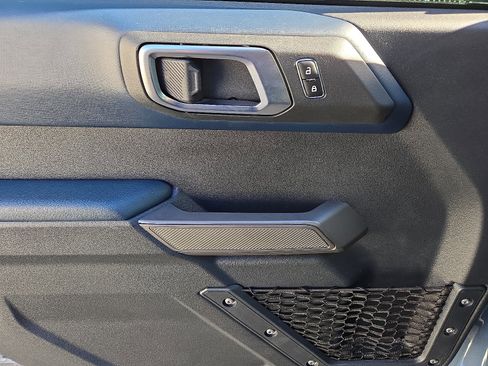 Used 2023 Ford Bronco Outer Banks image 13