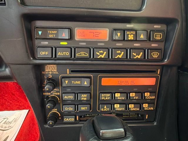 Used 1993 Chevrolet Corvette Coupe RWD image 16