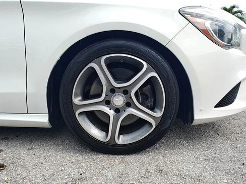 Used 2014 Mercedes-Benz CLA 250 image 31