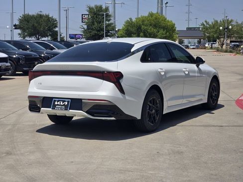 New 2026 Kia K5 LXS FWD image 4
