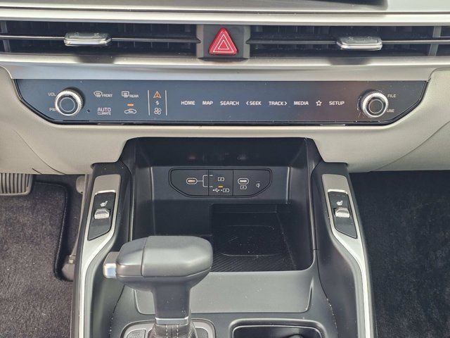 Used 2025 Kia Sorento S w/ Panoramic Sunroof Package FWD image 28