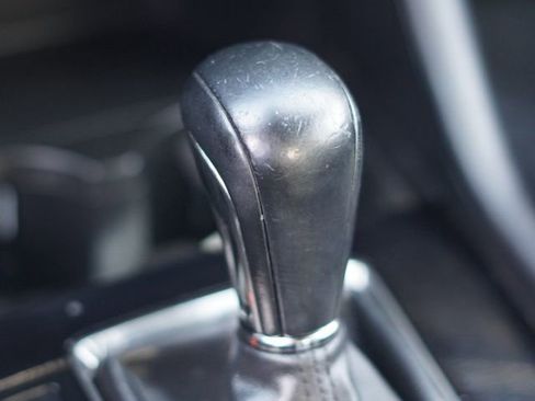 Used 2022 MAZDA MAZDA3 s image 26