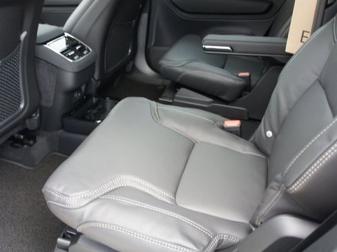 New 2026 Volvo XC90 B6 Ultra image 23