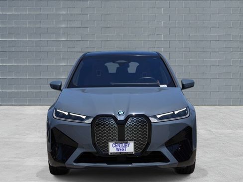 Certified 2023 BMW iX xDrive50 w/ Sport Package AWD/4WD image 2