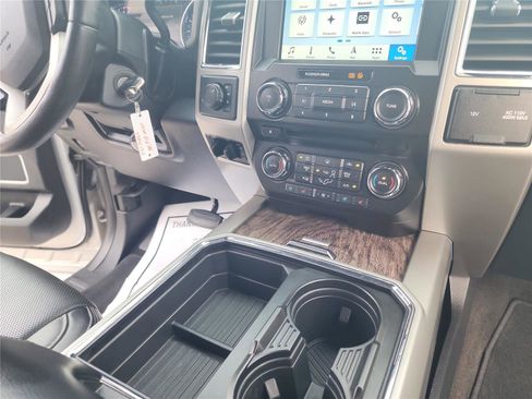 Used 2018 Ford F250 Lariat w/ Lariat Value Package image 30