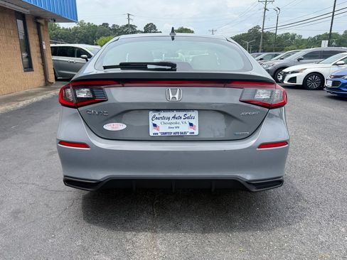 Used 2025 Honda Civic Sport image 9