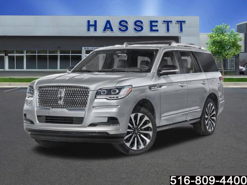 Used 2023 Lincoln Navigator Reserve AWD/4WD image 1