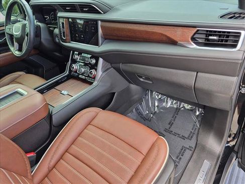 Used 2023 GMC Yukon Denali Ultimate AWD/4WD image 23