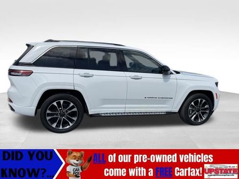 Used 2023 Jeep Grand Cherokee Overland w/ Luxury Tech Group IV AWD/4WD image 10