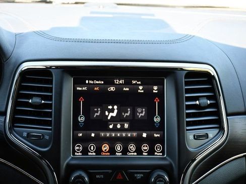 Used 2018 Jeep Grand Cherokee High Altitude image 25