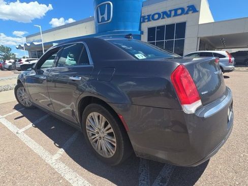 Used 2016 Chrysler 300 C Platinum AWD/4WD image 12