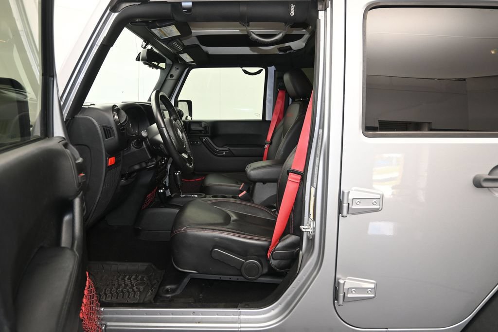Used 2018 Jeep Wrangler Unlimited Rubicon AWD/4WD image 18