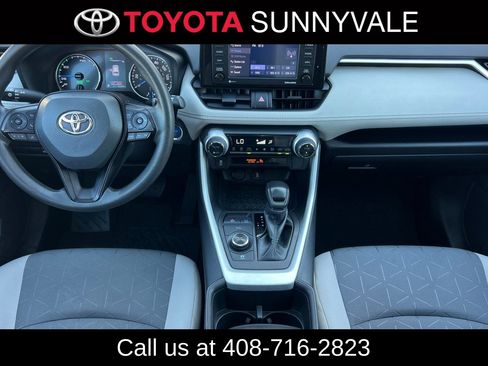 Certified 2022 Toyota RAV4 XLE w/ Convenience Package image 5
