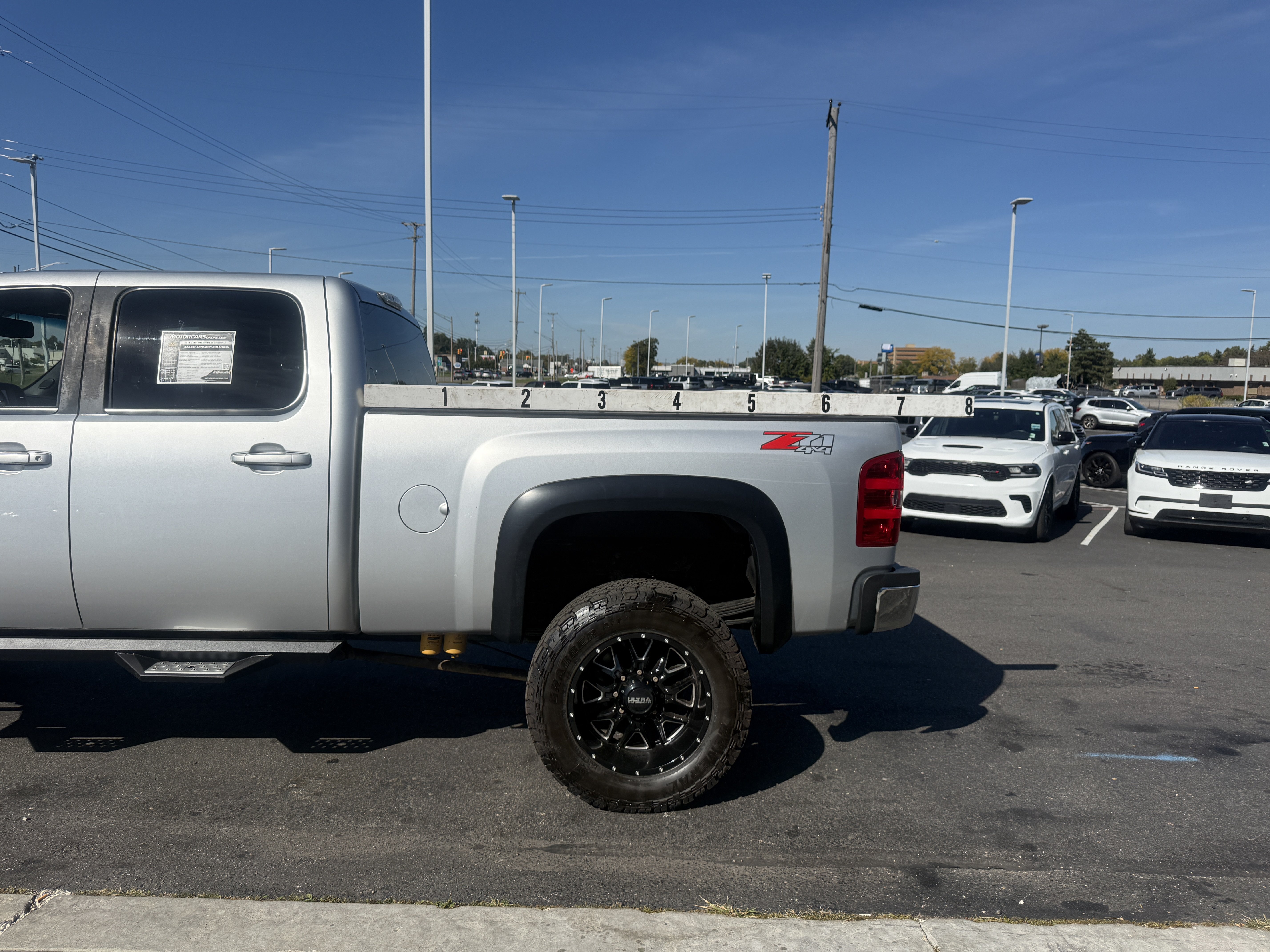 Used 2014 Chevrolet Silverado 2500 LT w/ Z71 Appearance Package AWD/4WD image 28