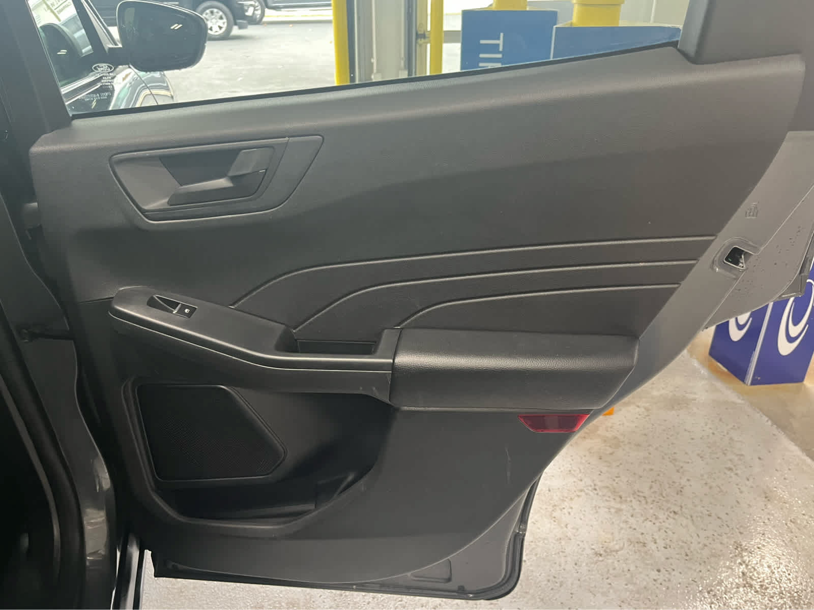 Used 2023 Ford Escape Active AWD/4WD image 33