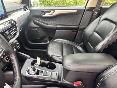 Used 2020 Ford Escape SEL AWD/4WD image 19