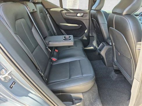 Used 2020 Volvo XC40 T5 Momentum AWD/4WD image 20