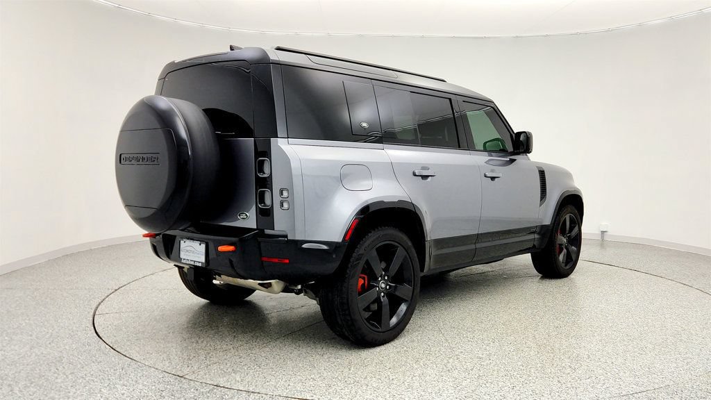 Used 2023 Land Rover Defender 110 X AWD/4WD image 5