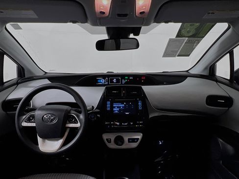 Used 2018 Toyota Prius Two image 30