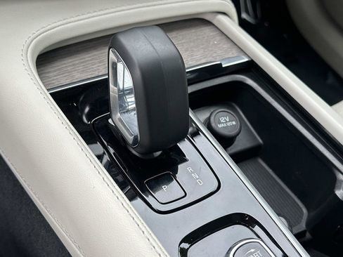 Certified 2023 Volvo XC90 B6 Plus w/ Protection Package Premier image 14