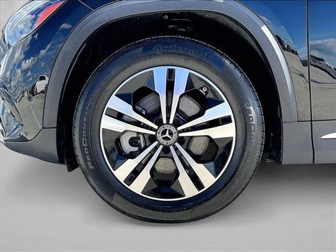 Used 2025 Mercedes-Benz GLA 250 image 10