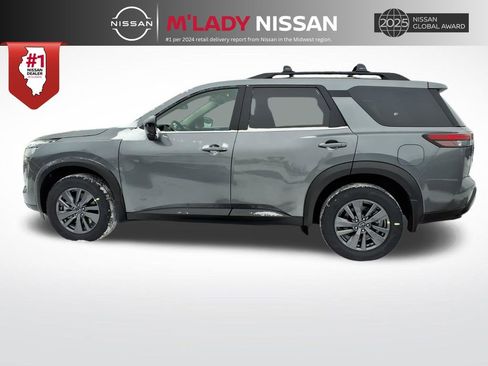 New 2026 Nissan Pathfinder SV image 4