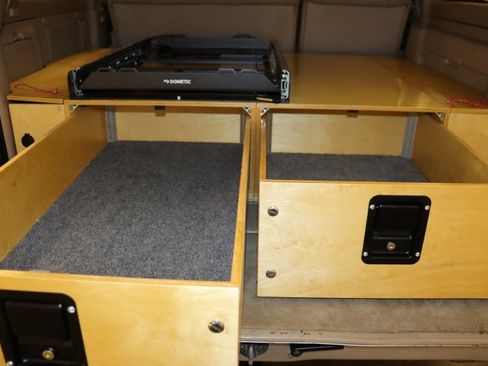 Used 2000 Toyota Land Cruiser image 10