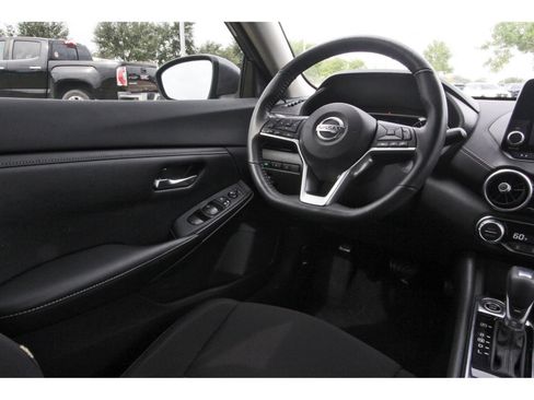Used 2022 Nissan Sentra SV w/ All-Weather Package FWD image 10