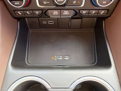 Used 2023 Chevrolet Tahoe High Country w/ Advanced Technology Package image 33