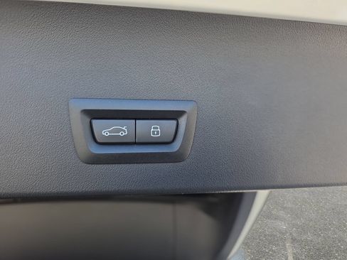 Used 2025 BMW X3 xDrive30i AWD/4WD image 13