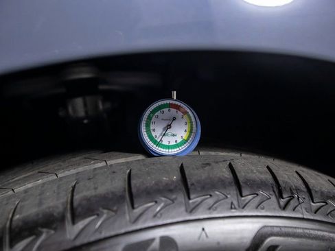 Used 2023 BMW iX xDrive50 w/ Sport Package image 36