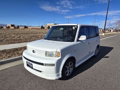 Used 2006 Scion xB image 1