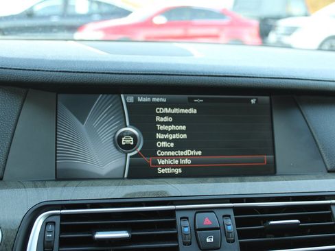 Used 2012 BMW 750Li image 23