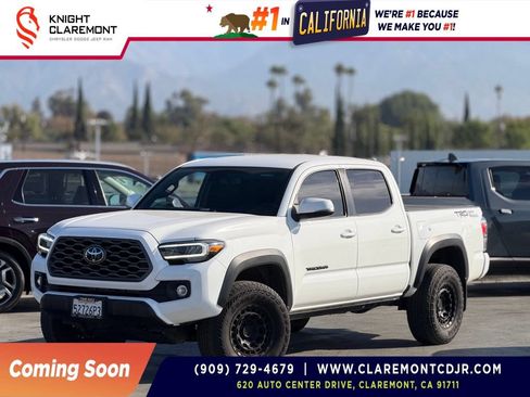 Used 2022 Toyota Tacoma TRD Off-Road w/ Technology Package RWD image 1