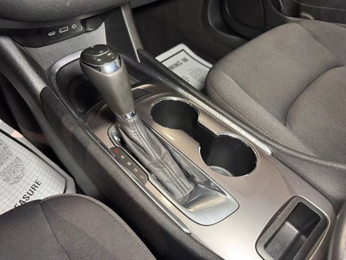 Used 2020 Chevrolet Malibu LT image 29